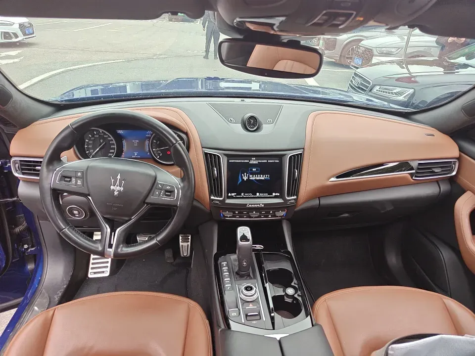 2019 Maserati Levante 3.0T 350HP V6 8AT,autocango,china used car exporter,china ev exporter,chinese used car exporter,chinese used ev exporter