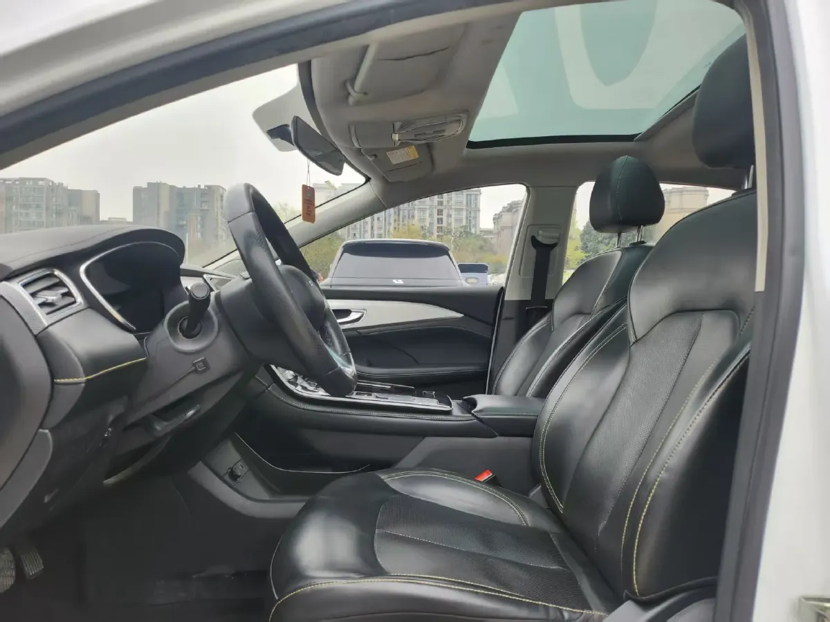 2022 Roewe RX5 eMAX 1.5T 169HP L4 AMT PHEV 16.6KWH,autocango,china used car exporter,china ev exporter,chinese used car exporter,chinese used ev exporter