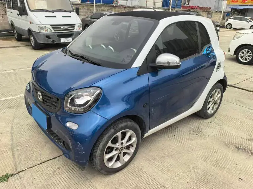 2018 Smart smart fortwo 0.9T 109HP L3 6DCT,autocango,china used car exporter,china ev exporter,chinese used car exporter,chinese used ev exporter