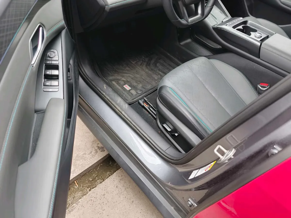 2025 BYD QinL BEV,autocango,china used car exporter,china ev exporter,chinese used car exporter,chinese used ev exporter