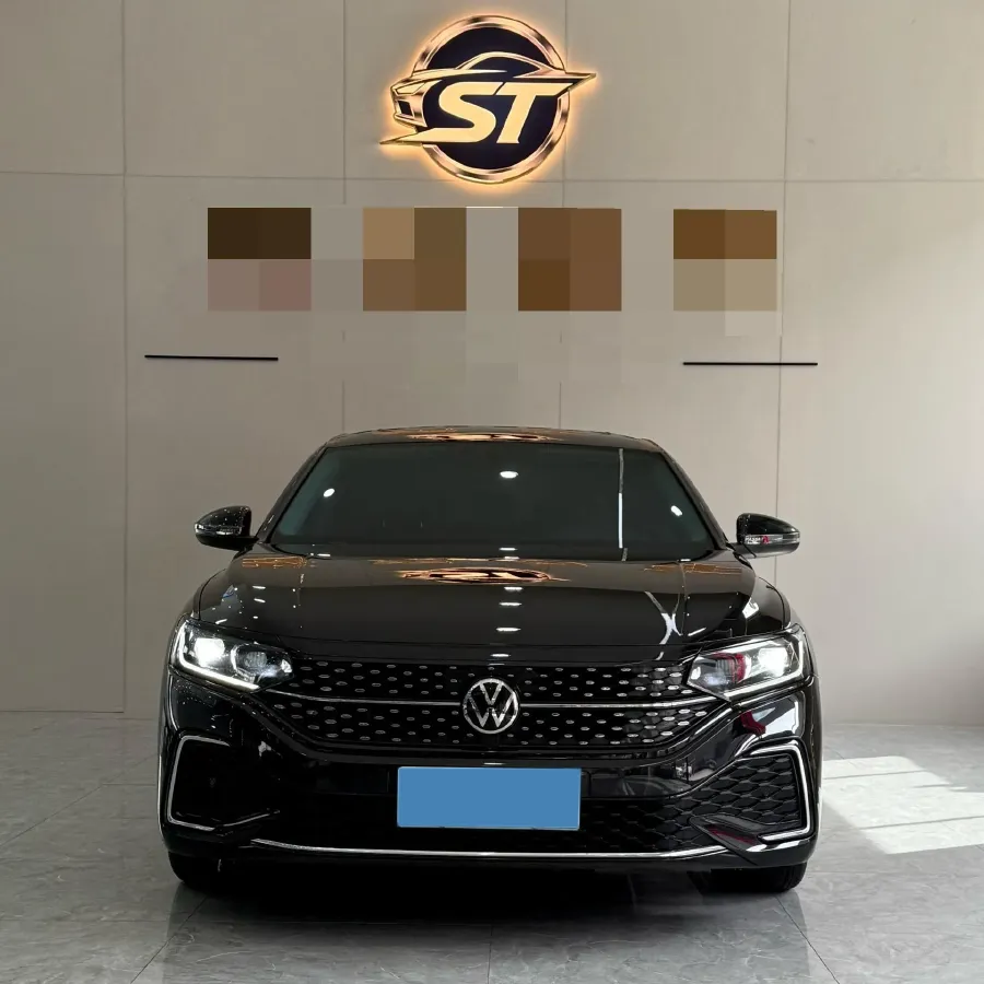 2024 Volkswagen Passat 2.0T 186HP L4 7DCT,autocango,china used car exporter,china ev exporter,chinese used car exporter,chinese used ev exporter