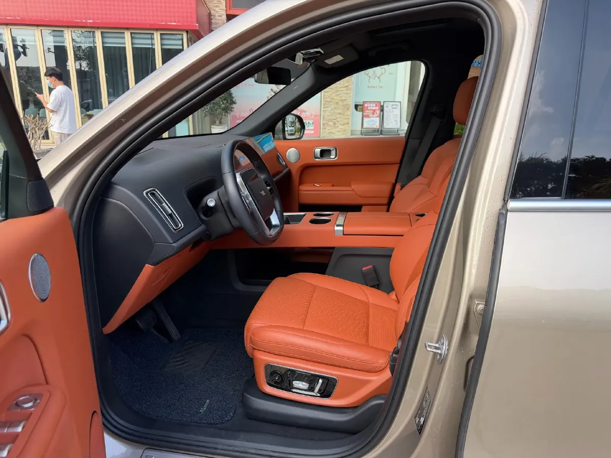 2022 Li L9 Range Extended 154HP REEV 42.6KWH,autocango,china used car exporter,china ev exporter,chinese used car exporter,chinese used ev exporter