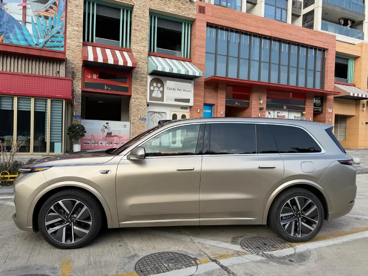 2022 Li L9 Range Extended 154HP REEV 42.6KWH,autocango,china used car exporter,china ev exporter,chinese used car exporter,chinese used ev exporter