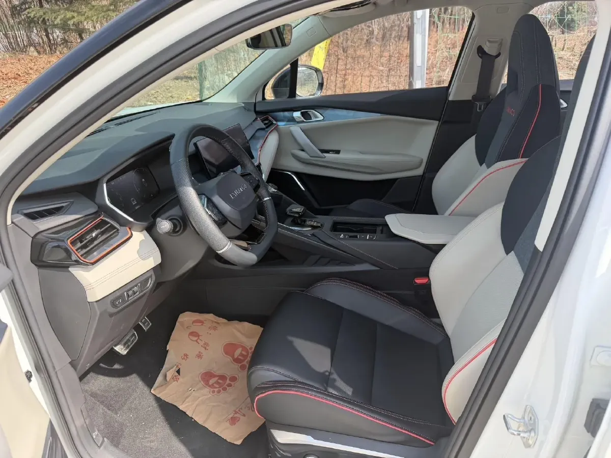 2020 LYNK&CO 06 1.5T 177HP L3 7DCT,autocango,china used car exporter,china ev exporter,chinese used car exporter,chinese used ev exporter