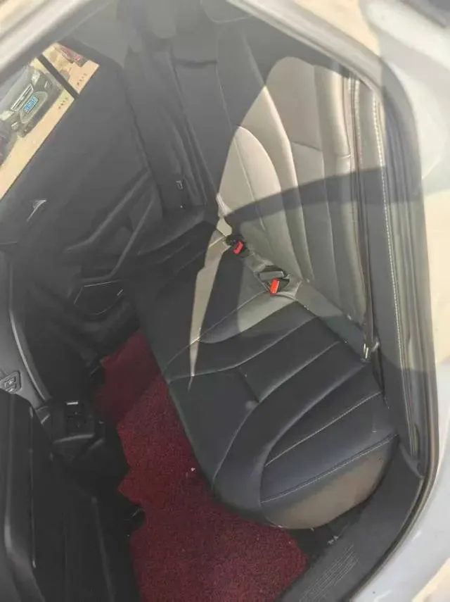 2019 HongQi H5 1.8T 180HP L4 6AT,autocango,china used car exporter,china ev exporter,chinese used car exporter,chinese used ev exporter