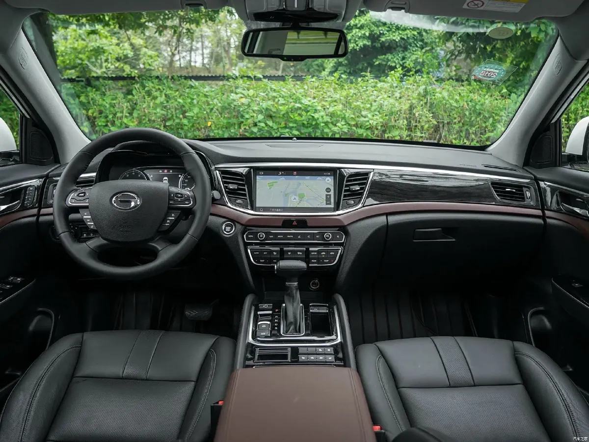 2017 GAC Trumpchi GS8 2.0T 201HP L4 6AT,autocango,china used car exporter,china ev exporter,chinese used car exporter,chinese used ev exporter