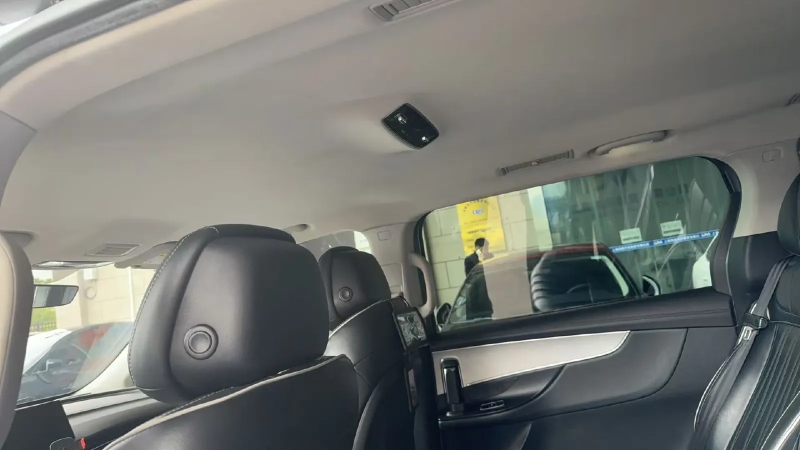 2022 Roewe iMAX8 2.0T 234HP L4 8AT,autocango,china used car exporter,china ev exporter,chinese used car exporter,chinese used ev exporter