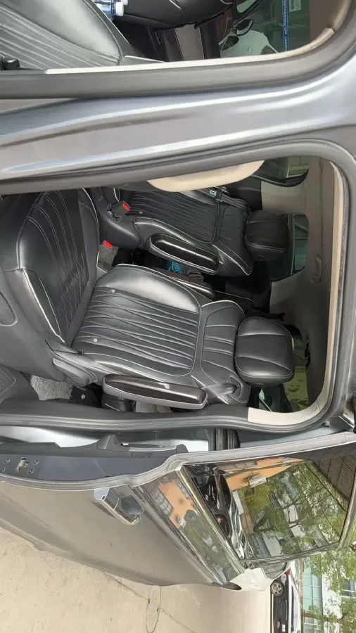 2022 Roewe iMAX8 2.0T 234HP L4 8AT,autocango,china used car exporter,china ev exporter,chinese used car exporter,chinese used ev exporter