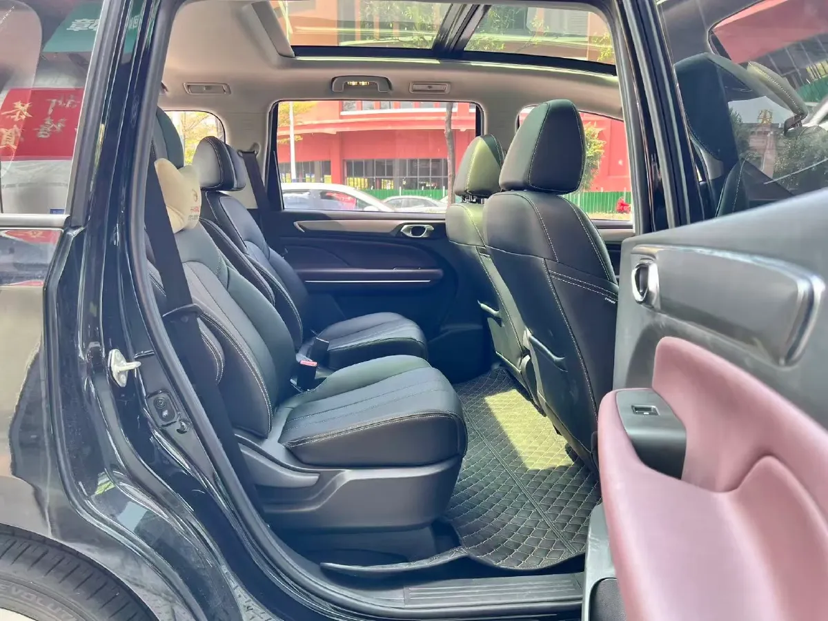 2021 GAC Trumpchi M6 1.5T 169HP L4 7DCT,autocango,china used car exporter,china ev exporter,chinese used car exporter,chinese used ev exporter