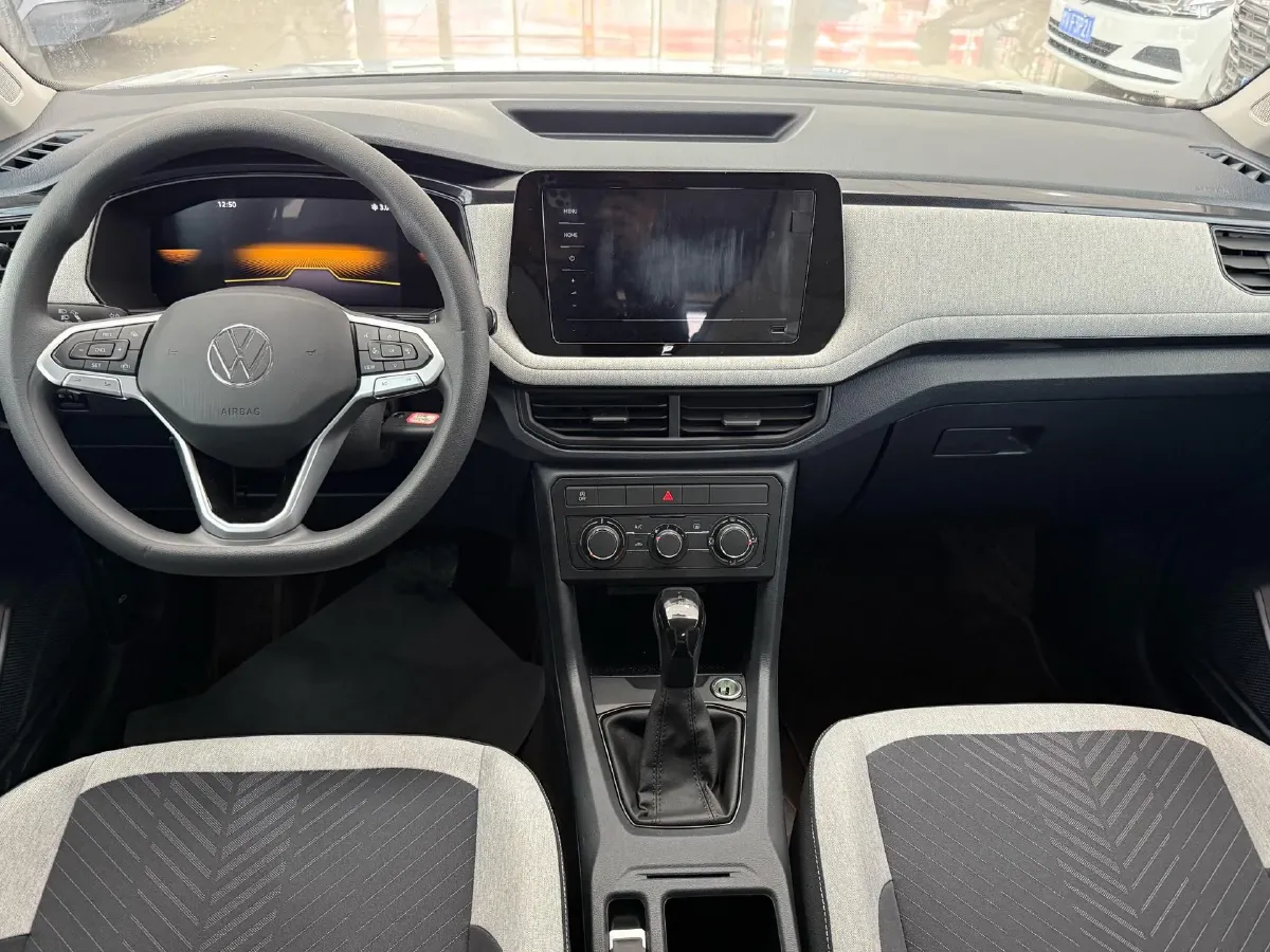 2025 Volkswagen Tharu 1.5L 110HP L4 6AT,autocango,china used car exporter,china ev exporter,chinese used car exporter,chinese used ev exporter