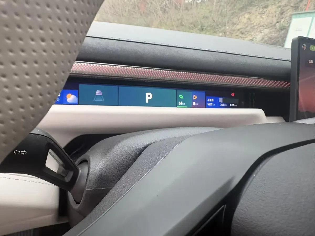 2025 LYNK&CO 10 EM-P 1.5T 163HP L4 3DHT PHEV,autocango,china used car exporter,china ev exporter,chinese used car exporter,chinese used ev exporter