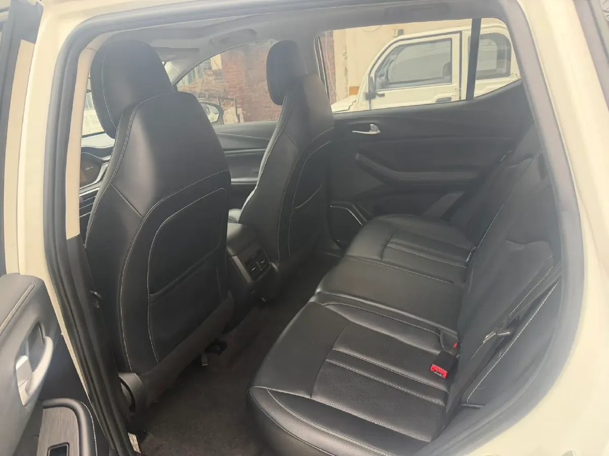 2021 GAC Trumpchi GS4 1.5T 169HP L4 6AT,autocango,china used car exporter,china ev exporter,chinese used car exporter,chinese used ev exporter