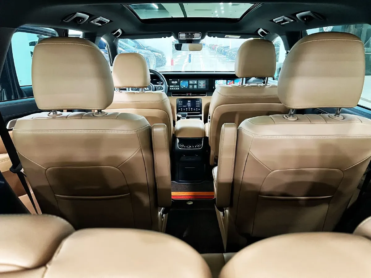 2020 Li ONE Range Extended 131HP REEV 40.5KWH,autocango,china used car exporter,china ev exporter,chinese used car exporter,chinese used ev exporter