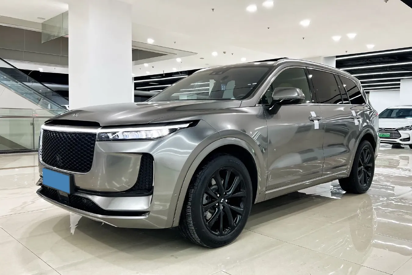 2020 Li ONE Range Extended 131HP REEV 40.5KWH,autocango,china used car exporter,china ev exporter,chinese used car exporter,chinese used ev exporter
