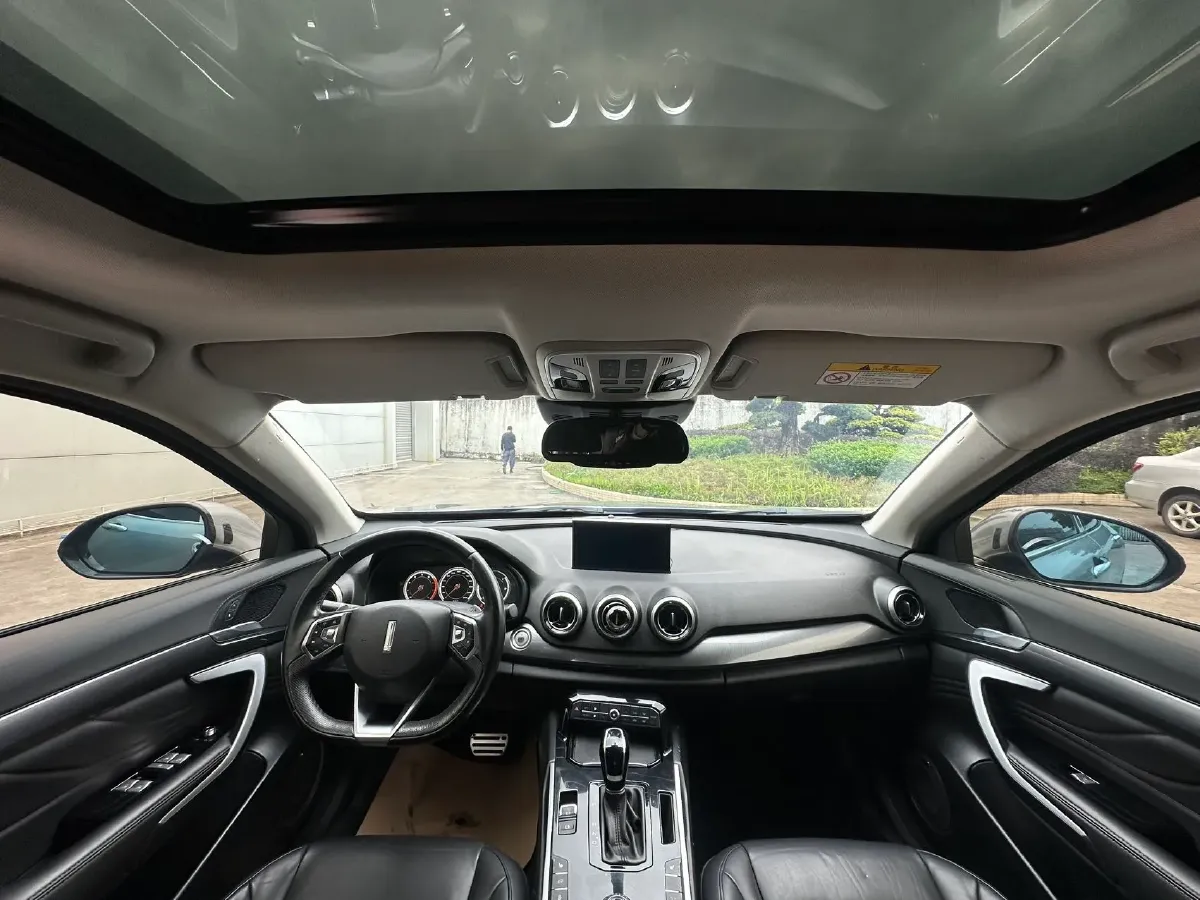 2017 WEY VV7 2.0T 234HP L4 7DCT,autocango,china used car exporter,china ev exporter,chinese used car exporter,chinese used ev exporter