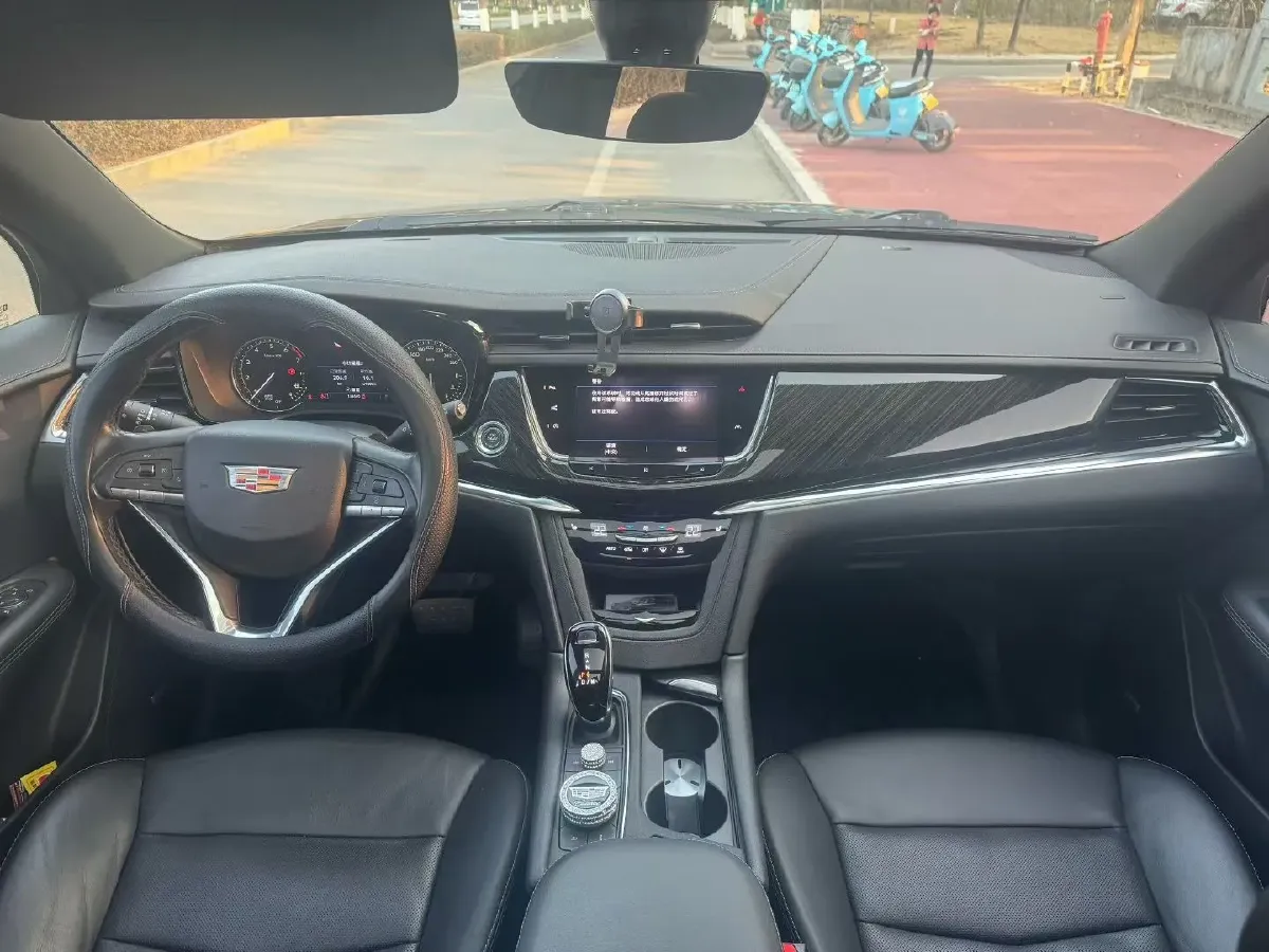2020 Cadillac XT6 2.0T 237HP L4 9AT,autocango,china used car exporter,china ev exporter,chinese used car exporter,chinese used ev exporter