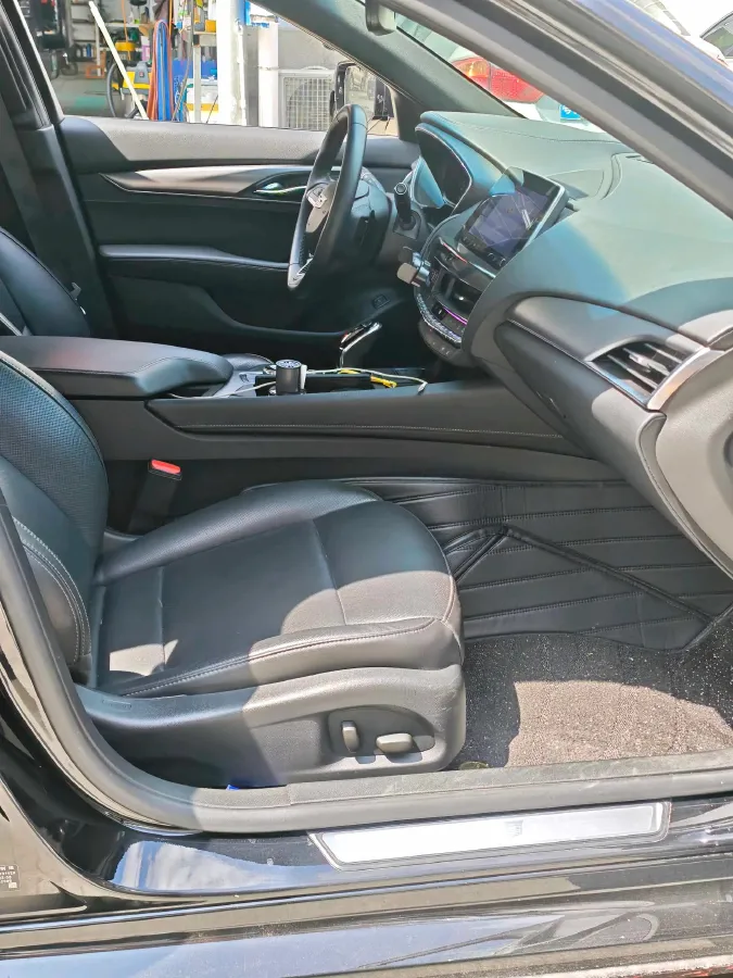 2023 Cadillac CT5 2.0T 237HP L4 10AT,autocango,china used car exporter,china ev exporter,chinese used car exporter,chinese used ev exporter