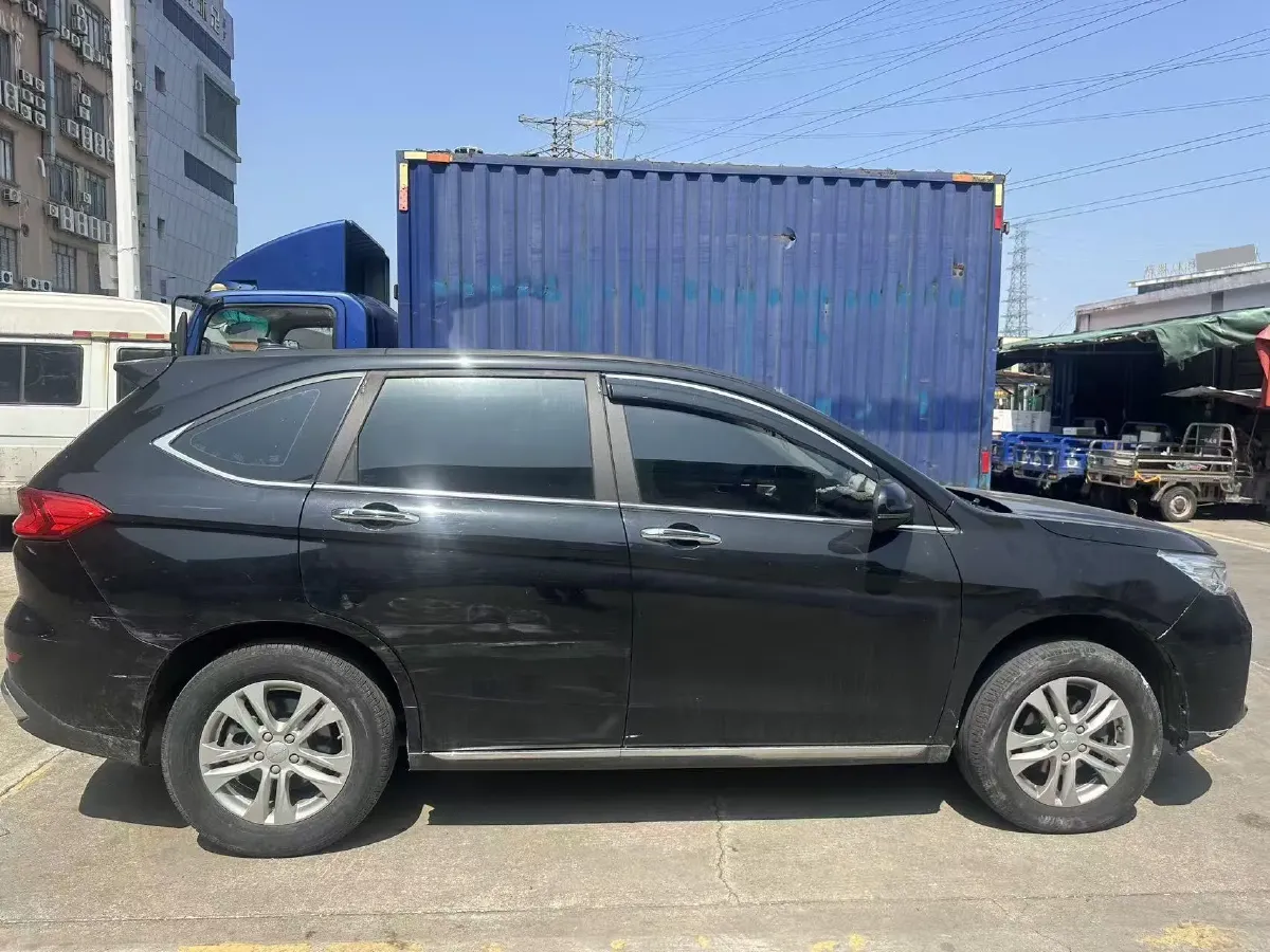 2021 Haval M6 1.5T 150HP L4 6MT,autocango,china used car exporter,china ev exporter,chinese used car exporter,chinese used ev exporter