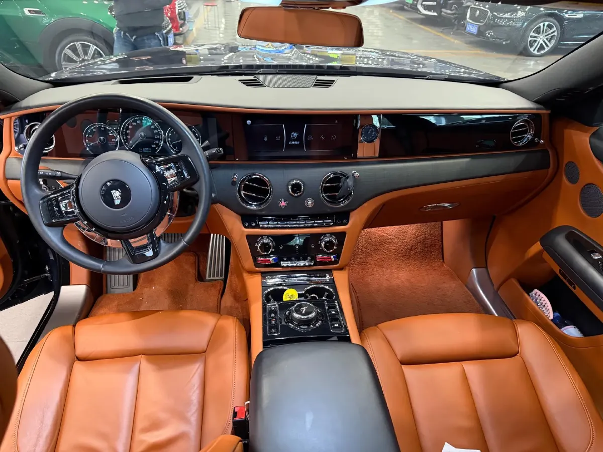 2021 Rolls-Royce Ghost 6.7T 571HP V12 8AT,autocango,china used car exporter,china ev exporter,chinese used car exporter,chinese used ev exporter