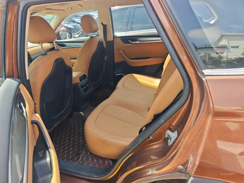 2018 Brilliance Auto V7 1.6T 204HP L4 7DCT,autocango,china used car exporter,china ev exporter,chinese used car exporter,chinese used ev exporter