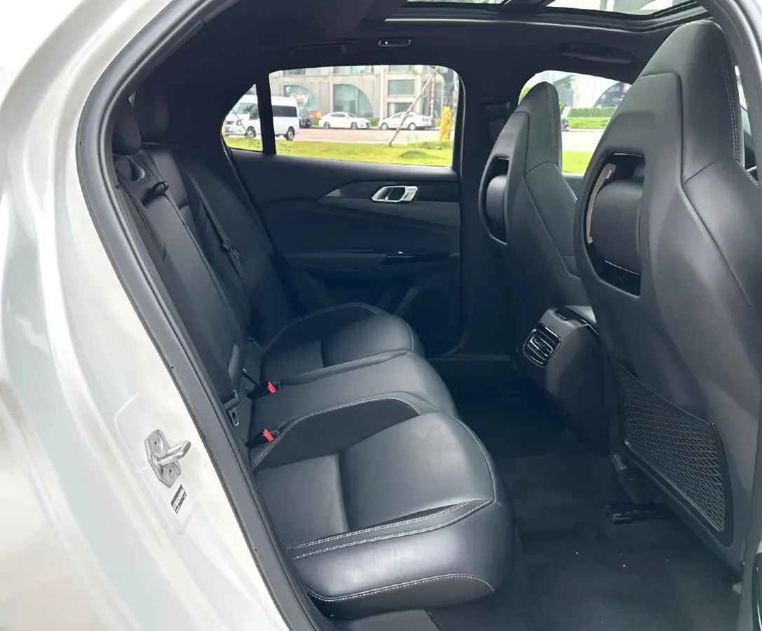 2022 LYNK&CO 03 1.5T 180HP L3 7DCT,autocango,china used car exporter,china ev exporter,chinese used car exporter,chinese used ev exporter