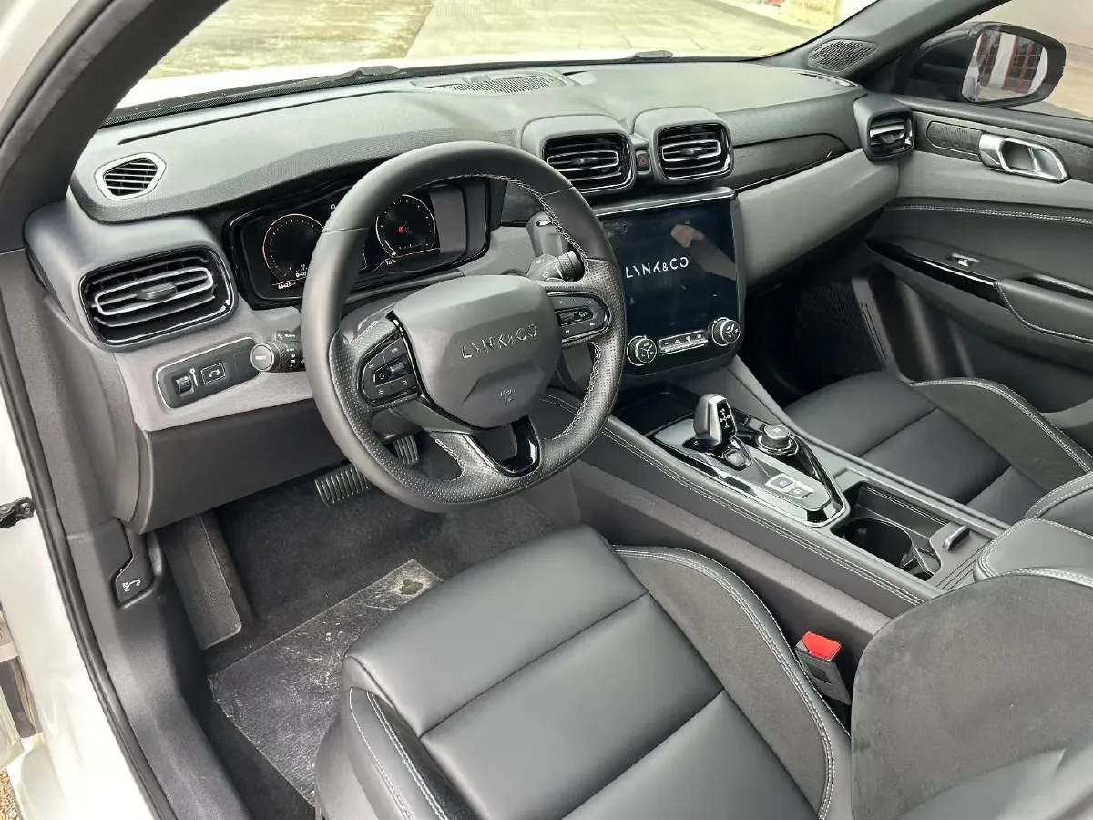 2022 LYNK&CO 03 1.5T 180HP L3 7DCT,autocango,china used car exporter,china ev exporter,chinese used car exporter,chinese used ev exporter