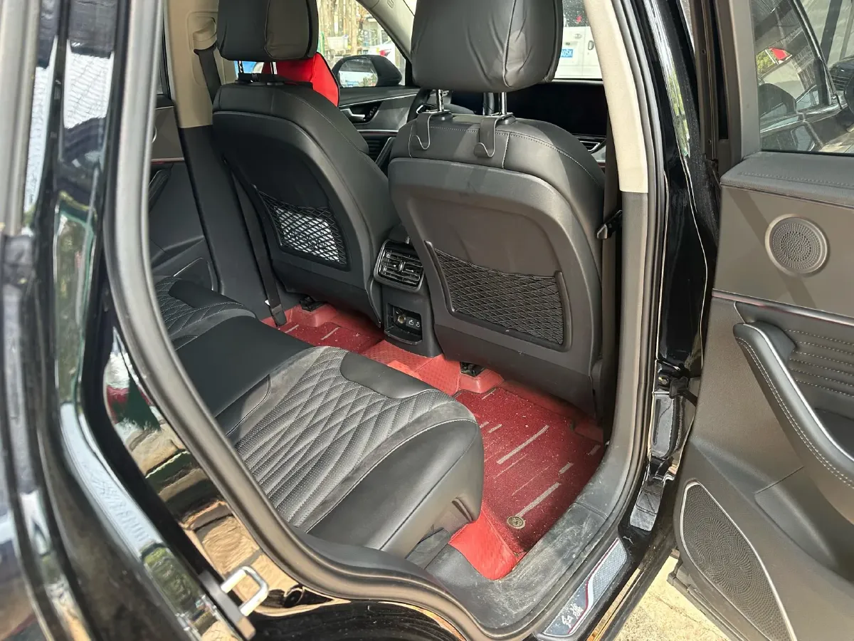 2023 HongQi HS5 2.0T 252HP L4 8AT,autocango,china used car exporter,china ev exporter,chinese used car exporter,chinese used ev exporter