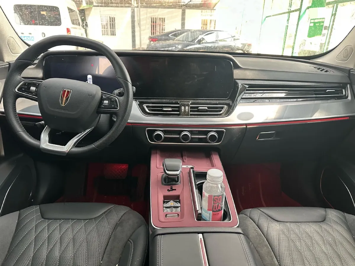 2023 HongQi HS5 2.0T 252HP L4 8AT,autocango,china used car exporter,china ev exporter,chinese used car exporter,chinese used ev exporter