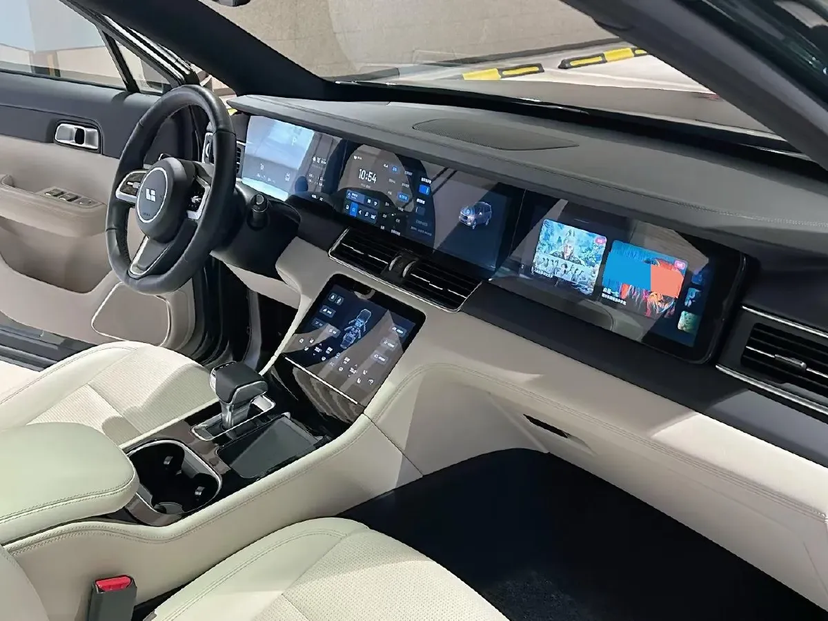 2021 Li ONE Range Extended 131HP REEV 40.5KWH,autocango,china used car exporter,china ev exporter,chinese used car exporter,chinese used ev exporter