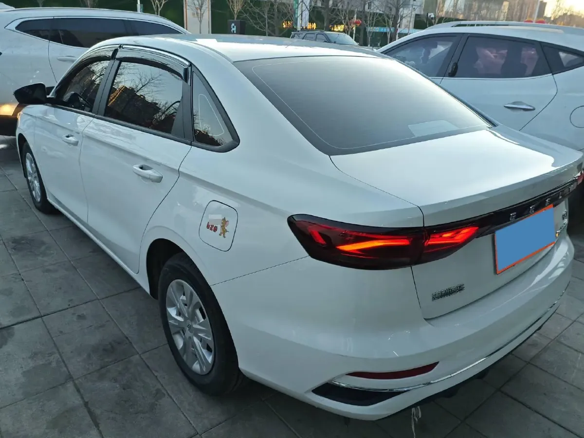 2025 Geely Emgrand 1.5L 127HP L4 5MT,autocango,china used car exporter,china ev exporter,chinese used car exporter,chinese used ev exporter