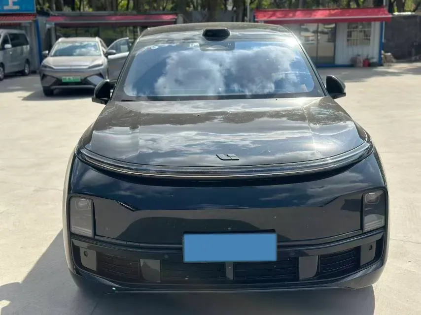 2022 Li L9 Range Extended 154HP REEV 42.6KWH,autocango,china used car exporter,china ev exporter,chinese used car exporter,chinese used ev exporter