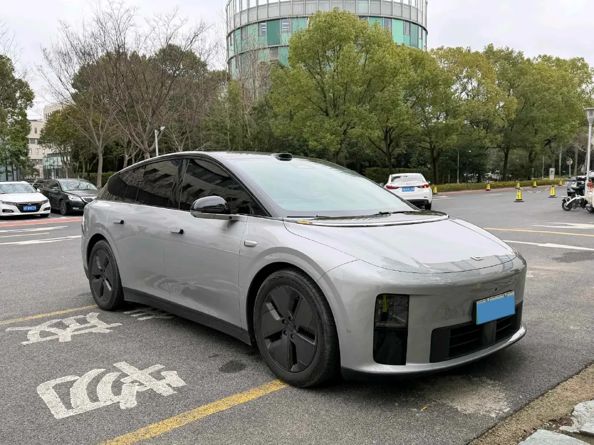 2025 Li i6 BEV,autocango,china used car exporter,china ev exporter,chinese used car exporter,chinese used ev exporter