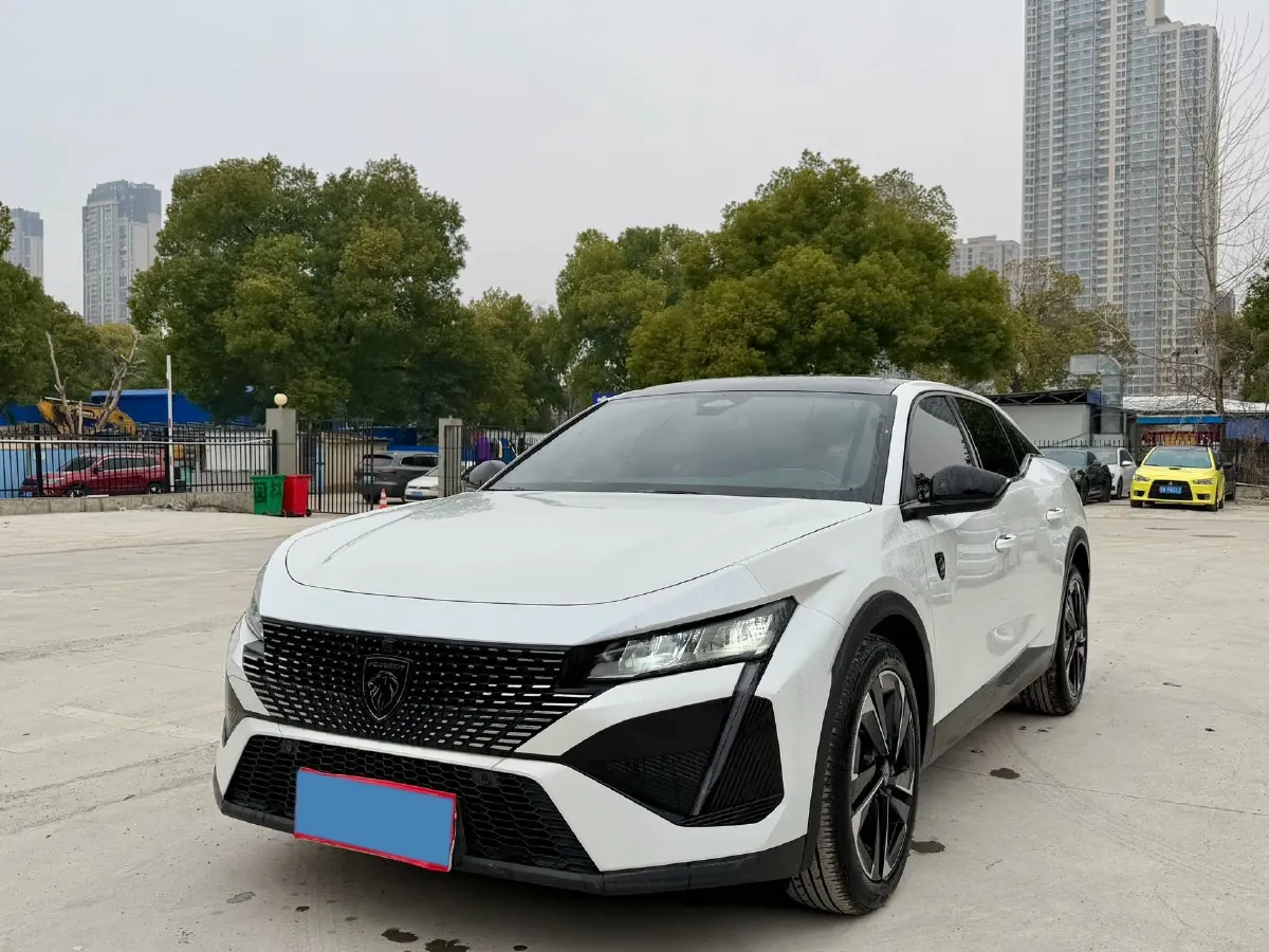 2025 Peugeot 408X 1.6T 175HP L4 8AT,autocango,china used car exporter,china ev exporter,chinese used car exporter,chinese used ev exporter