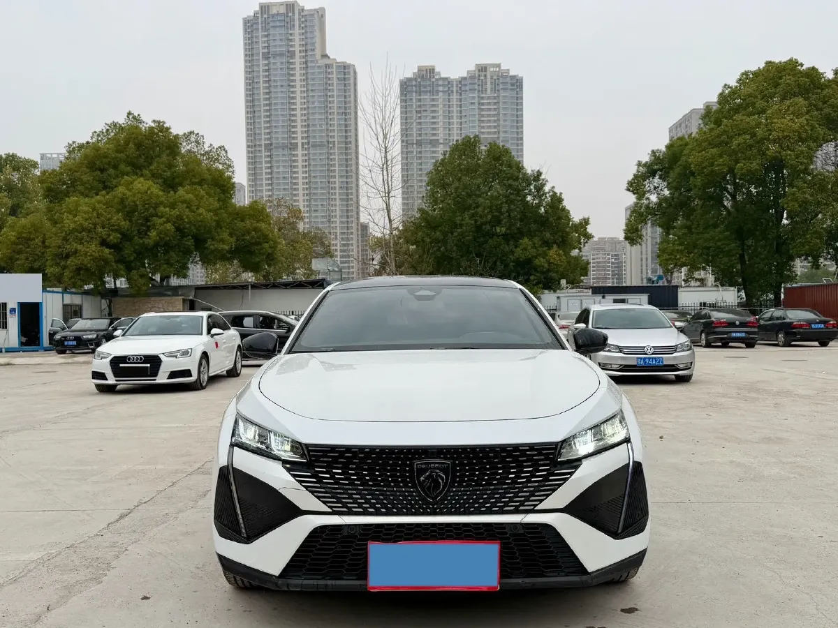 2025 Peugeot 408X 1.6T 175HP L4 8AT,autocango,china used car exporter,china ev exporter,chinese used car exporter,chinese used ev exporter