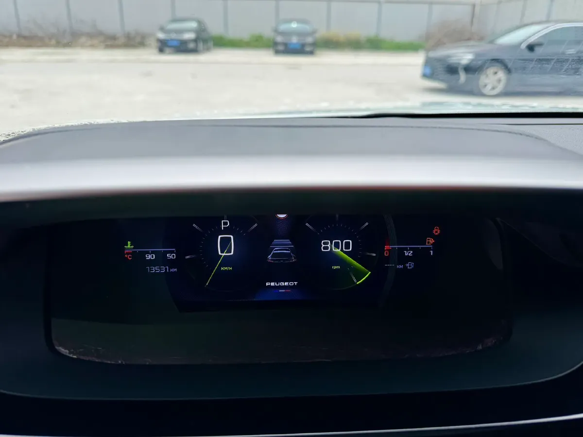 2025 Peugeot 408X 1.6T 175HP L4 8AT,autocango,china used car exporter,china ev exporter,chinese used car exporter,chinese used ev exporter