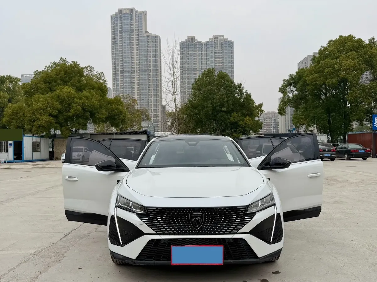 2025 Peugeot 408X 1.6T 175HP L4 8AT,autocango,china used car exporter,china ev exporter,chinese used car exporter,chinese used ev exporter