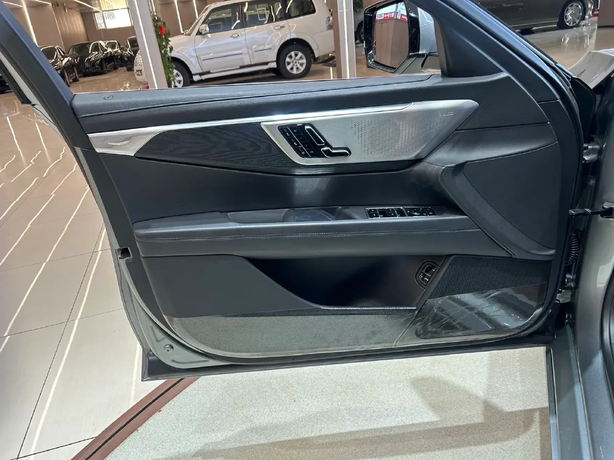 2023 Cadillac CT6 2.0T 237HP L4 10AT,autocango,china used car exporter,china ev exporter,chinese used car exporter,chinese used ev exporter