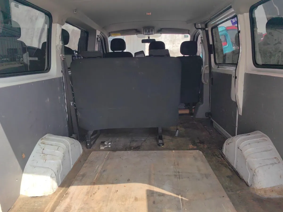 2021 MAXUS XinTu V80 2.0T 139HP L4 6MT,autocango,china used car exporter,china ev exporter,chinese used car exporter,chinese used ev exporter