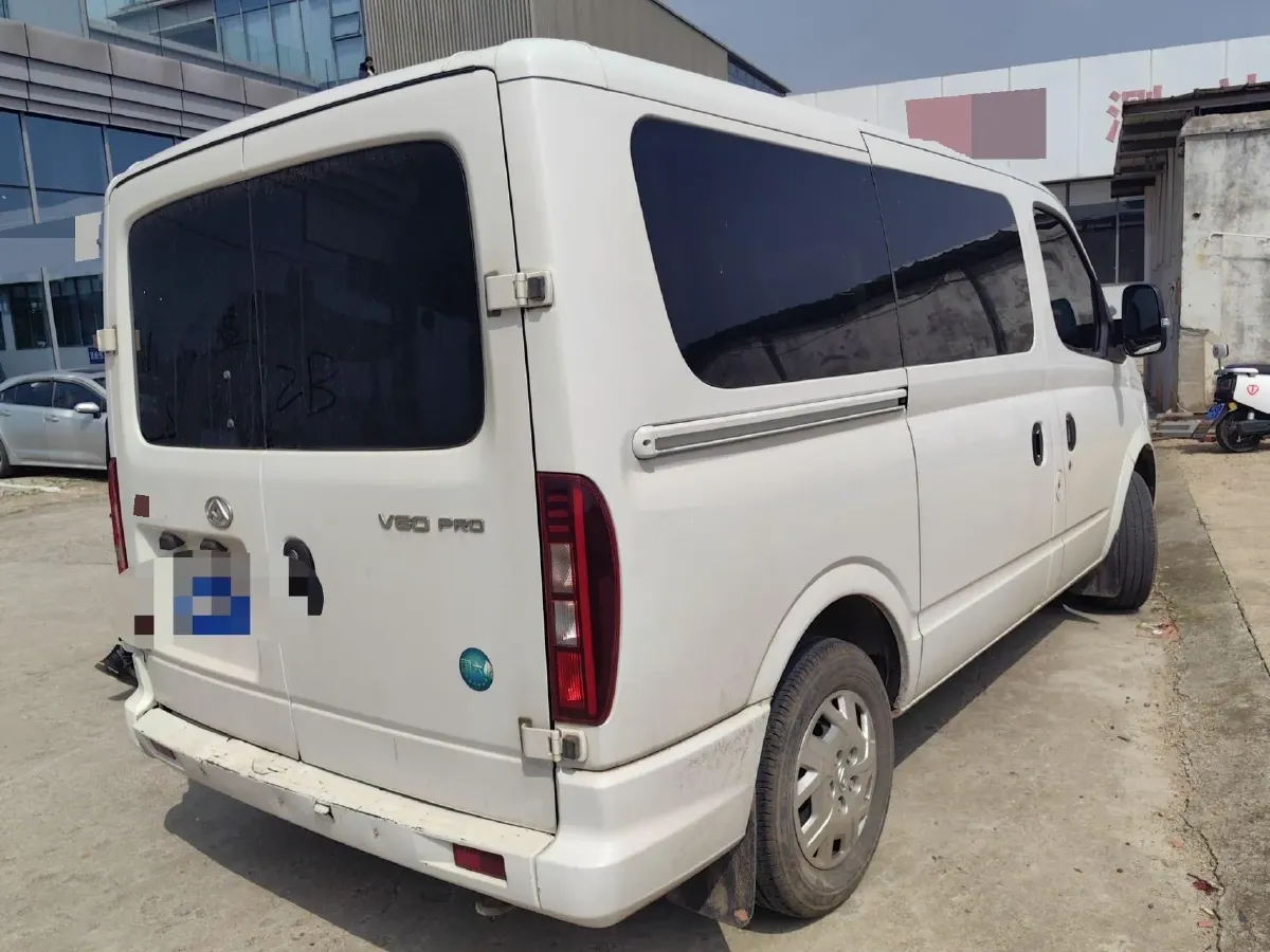 2021 MAXUS XinTu V80 2.0T 139HP L4 6MT,autocango,china used car exporter,china ev exporter,chinese used car exporter,chinese used ev exporter