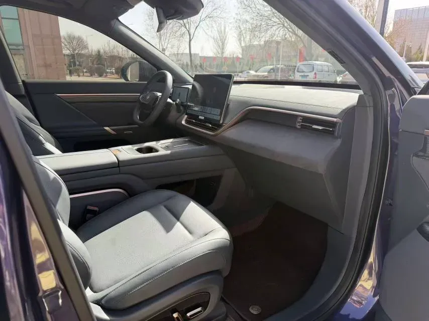 2025 DongFeng eπ eπ008 1.5T 147HP L4 REEV 34.32KWH,autocango,china used car exporter,china ev exporter,chinese used car exporter,chinese used ev exporter
