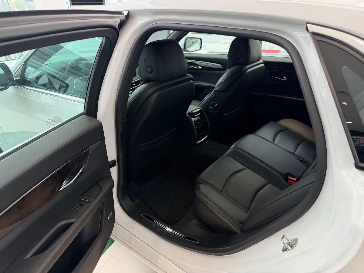 2022 Cadillac CT6 2.0T 237HP L4 10AT,autocango,china used car exporter,china ev exporter,chinese used car exporter,chinese used ev exporter