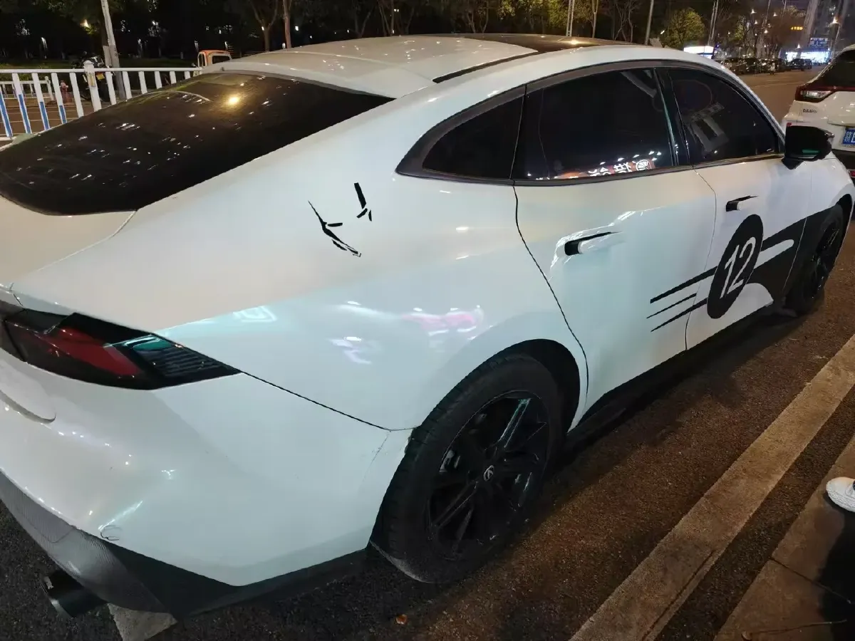 2022 ChangAn UNI-V 1.5T 188HP L4 7DCT,autocango,china used car exporter,china ev exporter,chinese used car exporter,chinese used ev exporter