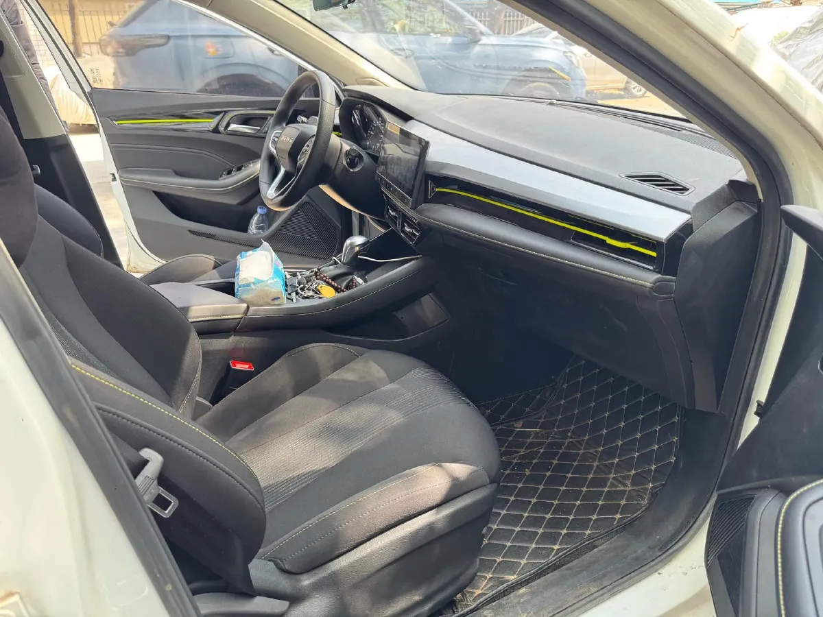 2021 Roewe i5 1.5L 120HP L4 CVT,autocango,china used car exporter,china ev exporter,chinese used car exporter,chinese used ev exporter