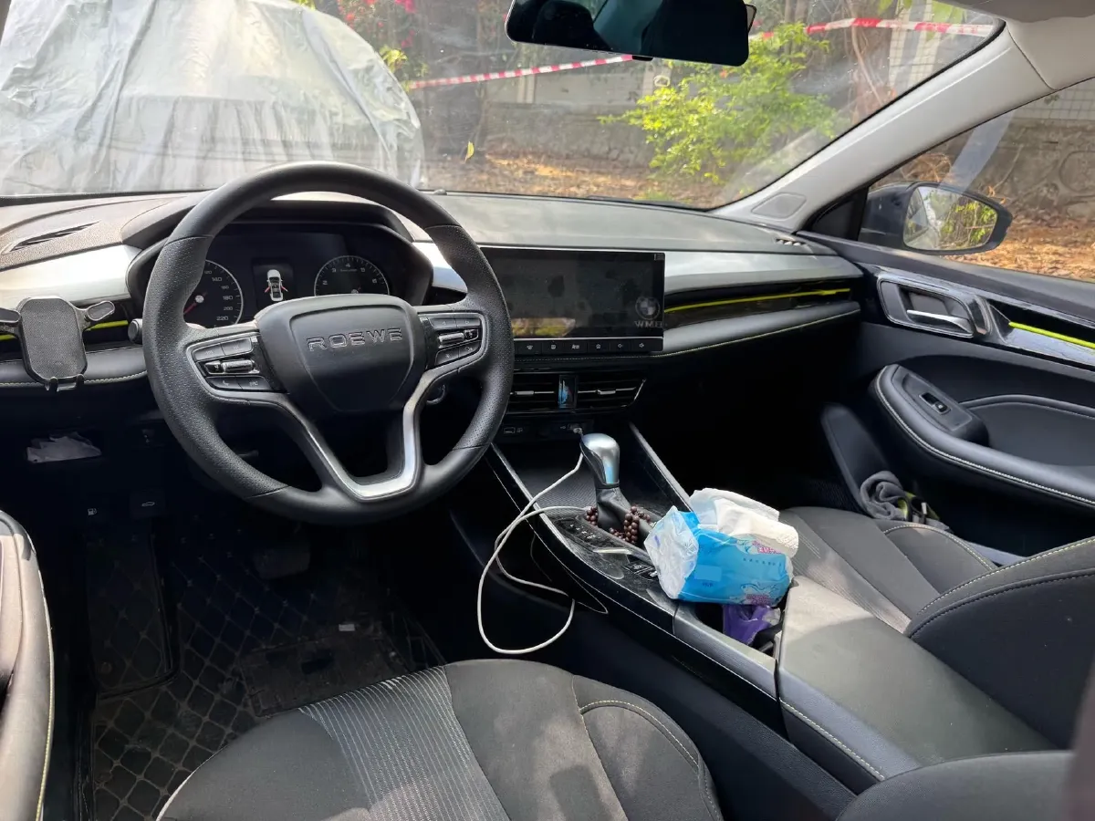 2021 Roewe i5 1.5L 120HP L4 CVT,autocango,china used car exporter,china ev exporter,chinese used car exporter,chinese used ev exporter