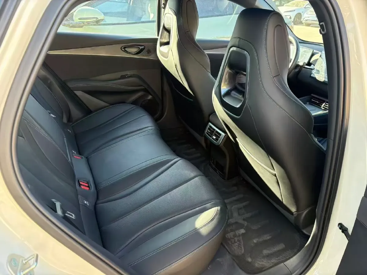 2025 BYD Seal 06 1.5L 101HP L4 E-CVT PHEV 15.87KWH,autocango,china used car exporter,china ev exporter,chinese used car exporter,chinese used ev exporter