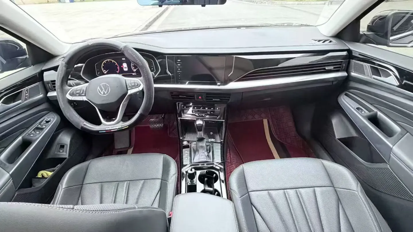 2025 Volkswagen Passat 2.0T 220HP L4 7DCT,autocango,china used car exporter,china ev exporter,chinese used car exporter,chinese used ev exporter