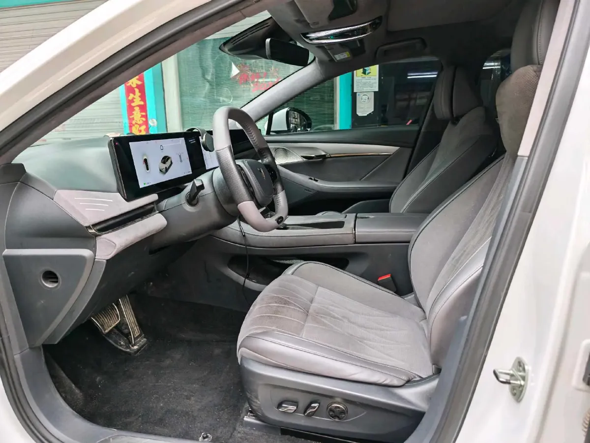 2023 Voyah ZhuiGuang BEV 82.11KWH,autocango,china used car exporter,china ev exporter,chinese used car exporter,chinese used ev exporter