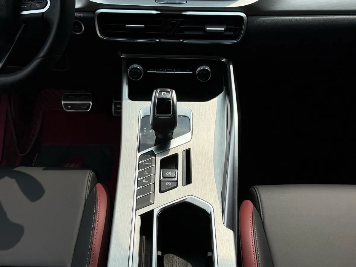 2020 Geely Coolray 1.5T 177HP L3 7DCT,autocango,china used car exporter,china ev exporter,chinese used car exporter,chinese used ev exporter