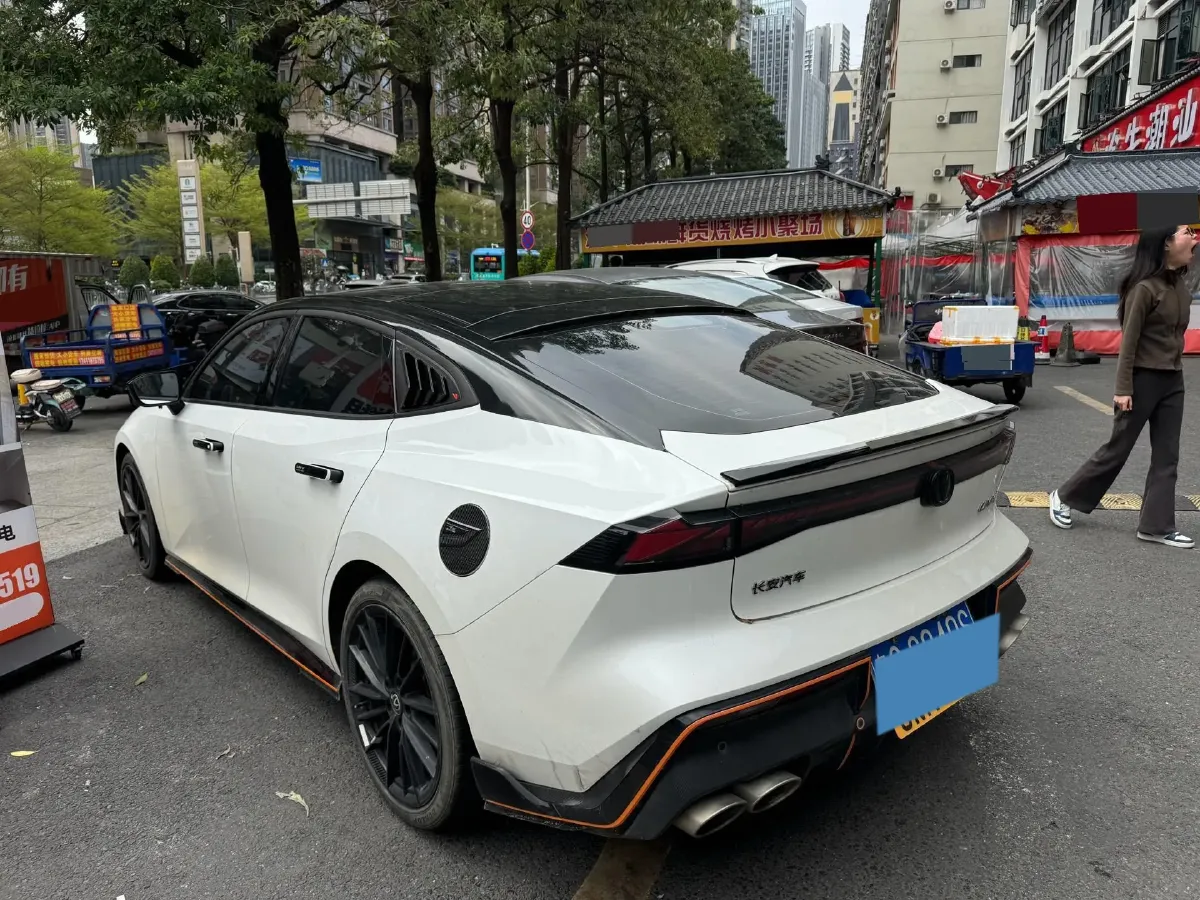 2022 ChangAn UNI-V 1.5T 188HP L4 7DCT,autocango,china used car exporter,china ev exporter,chinese used car exporter,chinese used ev exporter