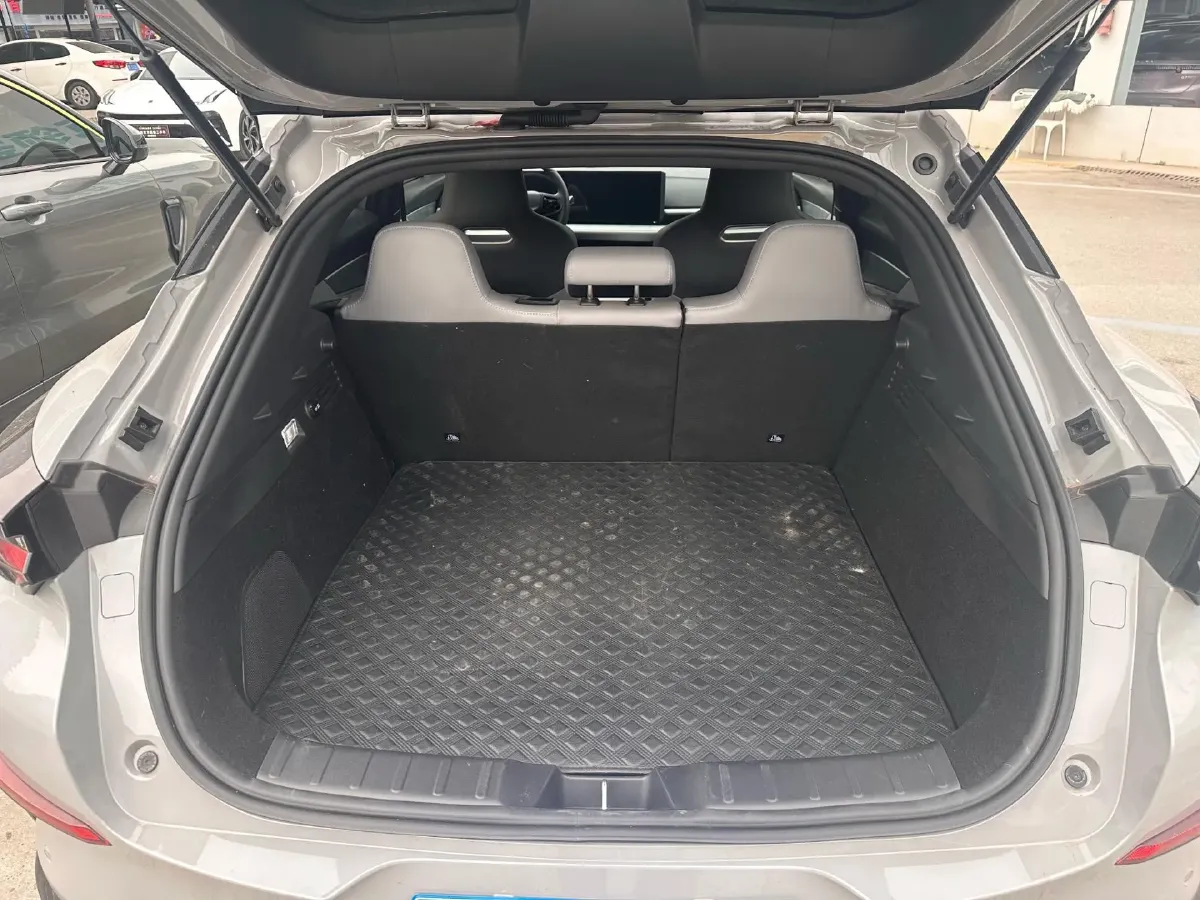 2023 ChangAn UNI-T 1.5T 188HP L4 7DCT,autocango,china used car exporter,china ev exporter,chinese used car exporter,chinese used ev exporter